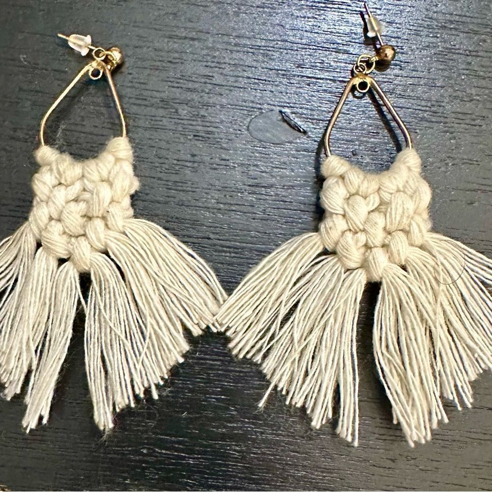 Handcrafted Cream Macramé Earrings